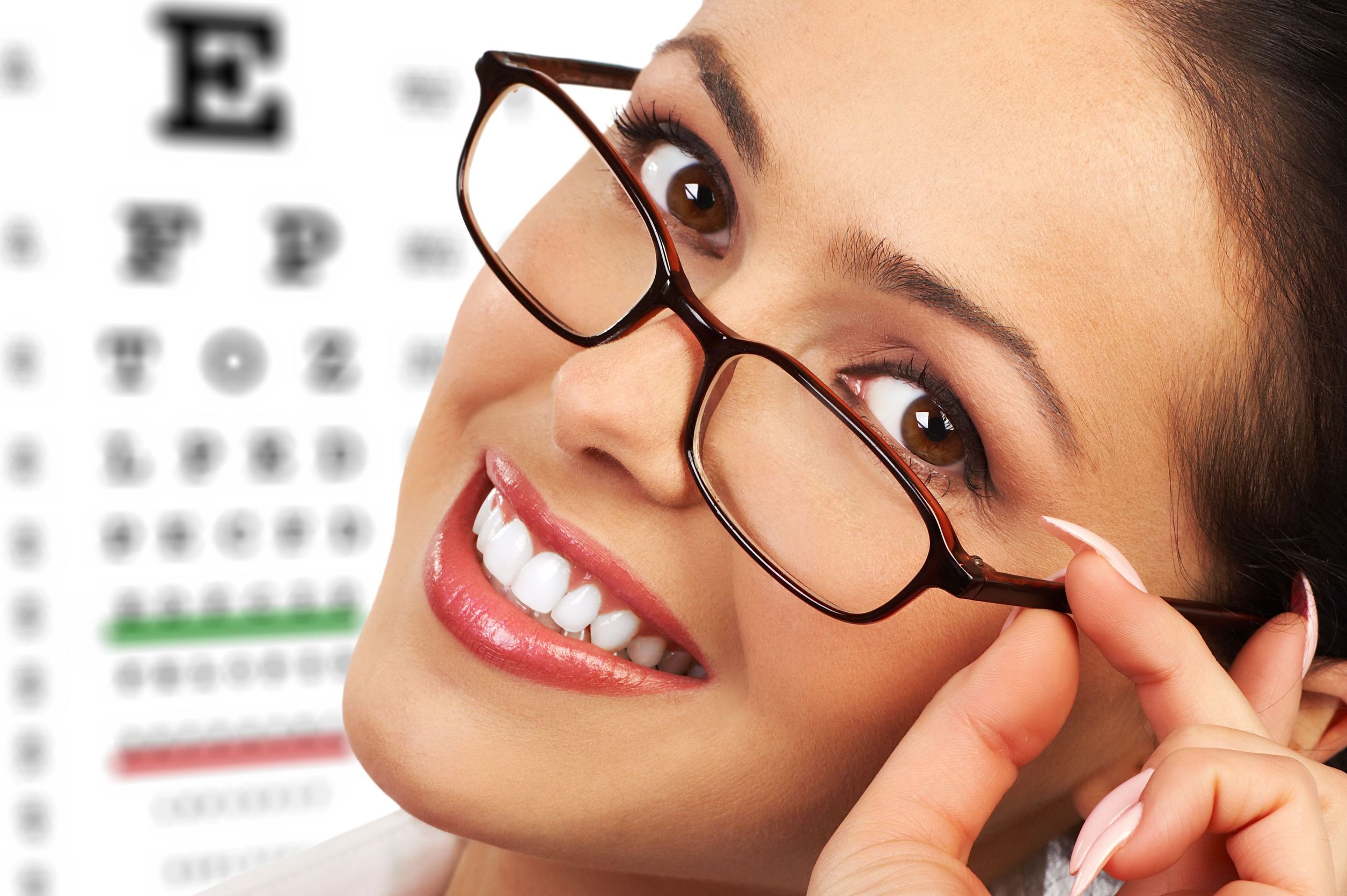 Look for a Good Optometry Clinic in Hamden to Get the Right Glasses or Contacts